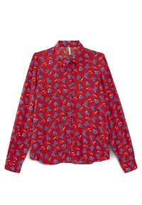 Chemise rouge à manches longues avec un motif floral et géométrique en bleu, blanc et rose clair. Col boutonné, texture du tissu lisse.