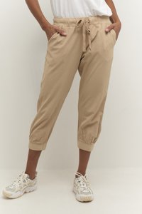 Unselected, classic sand