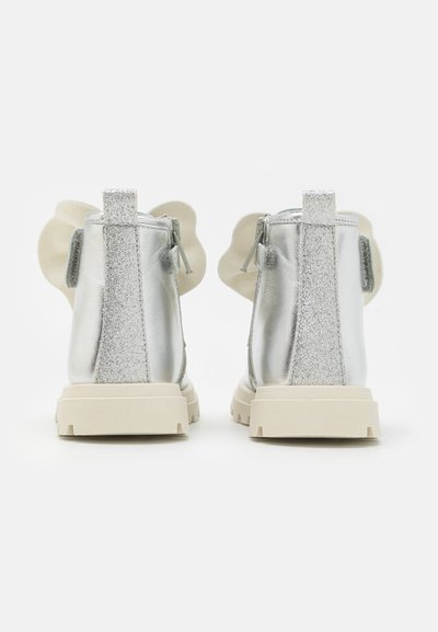 Monnalisa ANFIBIO CON FIOCCO - Snørestøvletter - argento