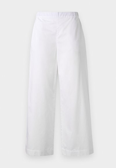 Bele široke hlače iz gladkega materiala, z elastičnim pasom in čistim, minimalističnim dizajnom brez dodatnih okrasnih elementov.