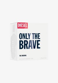 Eau de toilette-förpackning med en vit låda med fet blå text "ONLY THE BRAVE" och röd "DIESEL"-logotyp, 200 ml storlek. Tydlig flaska siluett.