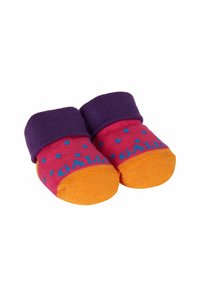 Calzini colorati per neonati con risvolto viola, corpo rosa con pois blu e suole arancioni. La parola "GALLI" è ricamata in blu.