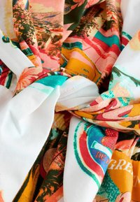 REGULAR FIT  BANDEAU - Džersejové šaty - pink orange