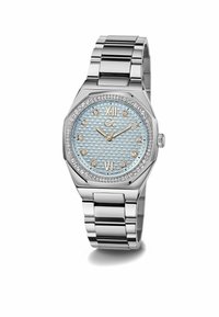 Orologio in acciaio inossidabile argentato con cassa ottagonale, quadrante texturizzato di colore blu chiaro, ornamenti in cristallo e bracciale a maglie lucido.