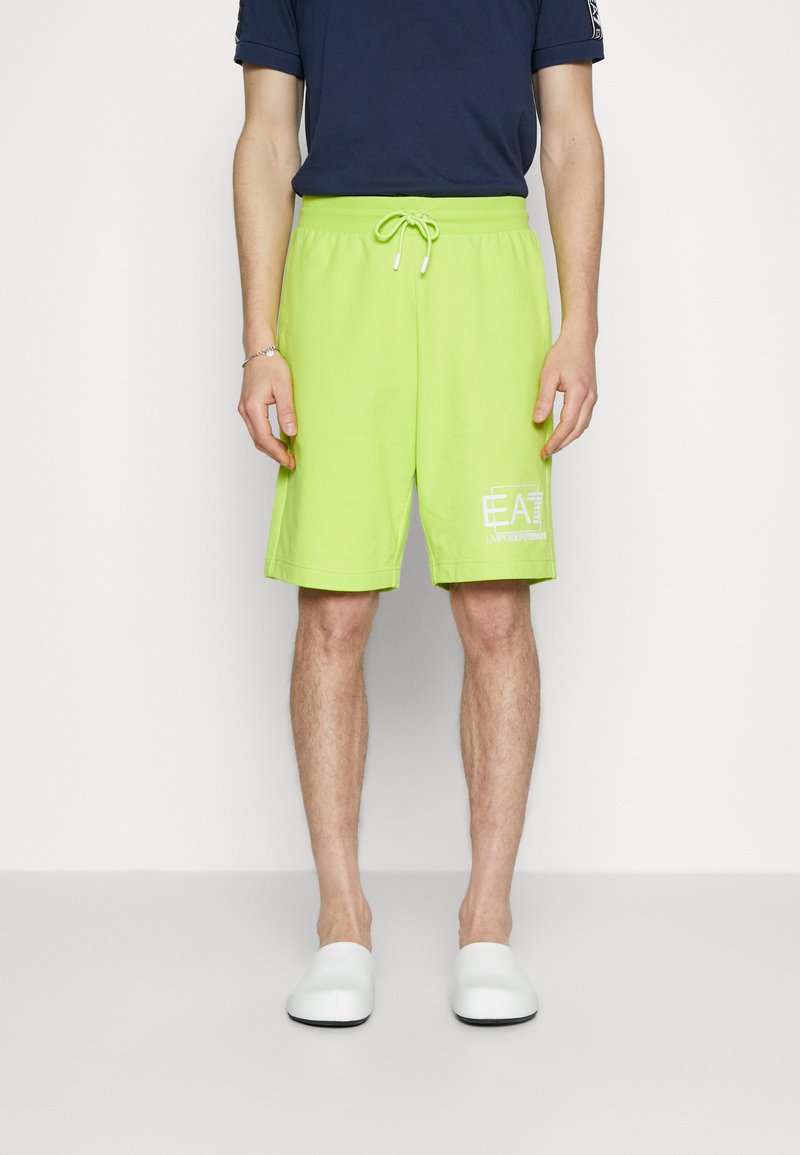 EA7 Emporio Armani BERMUDA Shorts green Zalando.co.uk