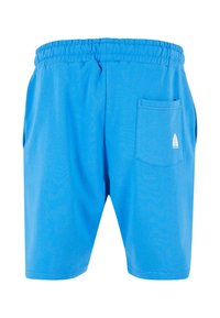 Shorts albastre cu un brau elastic si o buzunar pe spate. Dispune de un design simplu, o textura neteda si un logo mic pe buzunar.