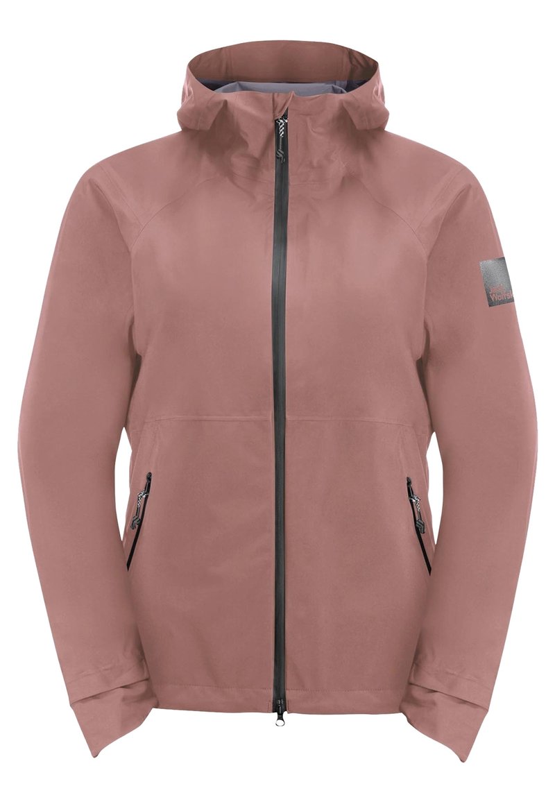 Veste imperméable pour femme de couleur rose poussière avec capuche, fermeture éclair à l'avant, poches latérales zippées et patch logo sur la manche gauche.