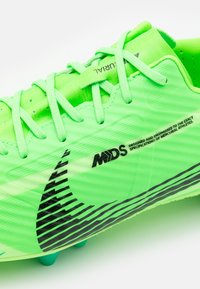 Nike Performance ZOOM VAPOR 15 MERCURIAL ACADEMY MDS AG - Botines de fútbol para terreno firme - green strike/black/stadium green