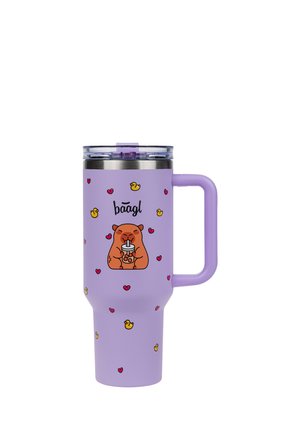 Paarse reismok met handvat, versierd met een beer die bubble tea drinkt, gele eendjes en roze hartjes, met het woord "baagl" boven de beer.