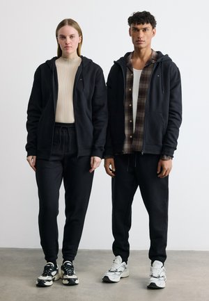 FLAG TRACKSUIT UNISEX - Melegítő - black