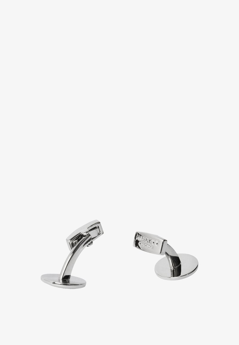 Set gepolijste zilverkleurige metalen manchetknopen met een ovale basis en rechthoekige gegraveerde bovenzijdes op een witte achtergrond.