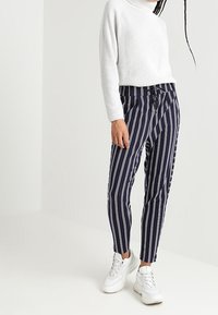 Tommy Jeans Strickpullover - grey