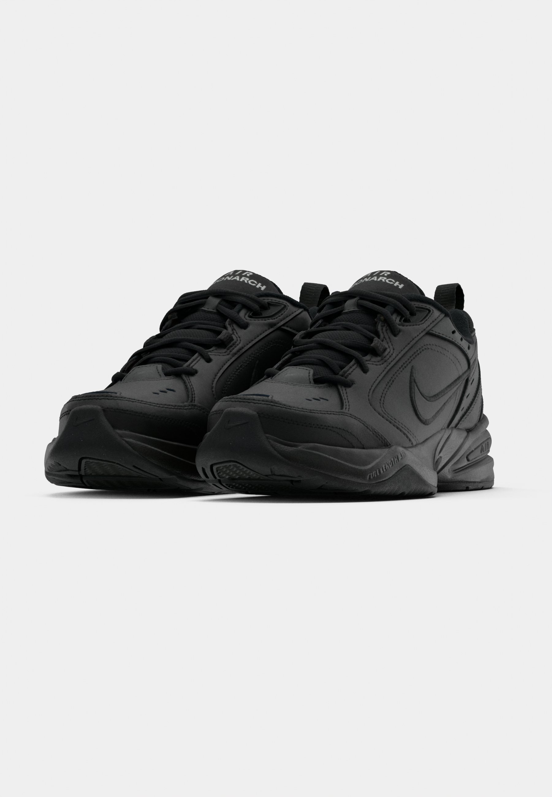 nike monarch 4e black