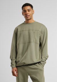 Urban Classics - SCUBA ZIP POCKET CREW - Sweatshirt - palegreen Thumbnail Image 1