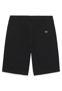 Sorte shorts lavet af bomuld, med lige ben-design, to baglommer og et lille logo-patch på den højre lomme.