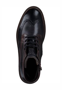 Schwarze Lederstiefel mit braunen Akzenten, runde Schuhspitze, gestepptes Design, Schnürverschluss vorne und weiche Innenauskleidung für Komfort.