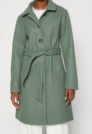 Abrigo corto - green