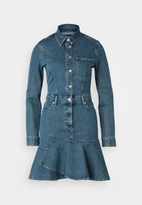 RUFFLED HEM DRESS - Robe en jean - tinted light blue