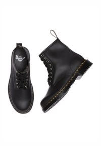 Dr. Martens 8 EYE GENIX - Stivaletti stringati - black