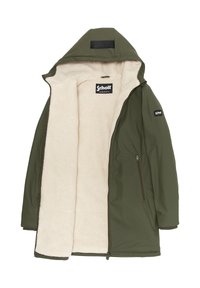 Chaqueta con capucha de color verde oliva, con cremallera frontal, bolsillos laterales y forro interior de sherpa crema, con etiqueta de la marca Schott visible en el pecho y la manga.