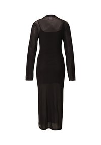 Robe noire avec manches longues transparentes, corsage ajusté et ourlet à hauteur des genoux. Le tissu a une texture lisse et légère.