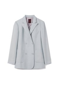 Blazer azul claro de doble botonadura con solapa, dos bolsillos frontales y botones morados. Tejido suave con un ajuste relajado.