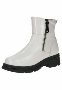 Stivale alla caviglia bianco in pelle lucida con zipper laterale, suola in gomma e tacco imponente, caratterizzato da una superficie liscia e lucida.