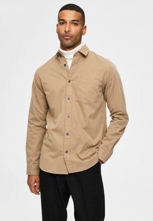 REGULAR FIT - Camisa - petrified oak