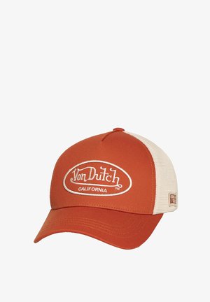 Casquette de baseball orange avec un dos en maille crème. Présente un logo blanc brodé en relief sur le devant. Visière incurvée avec des détails de couture.