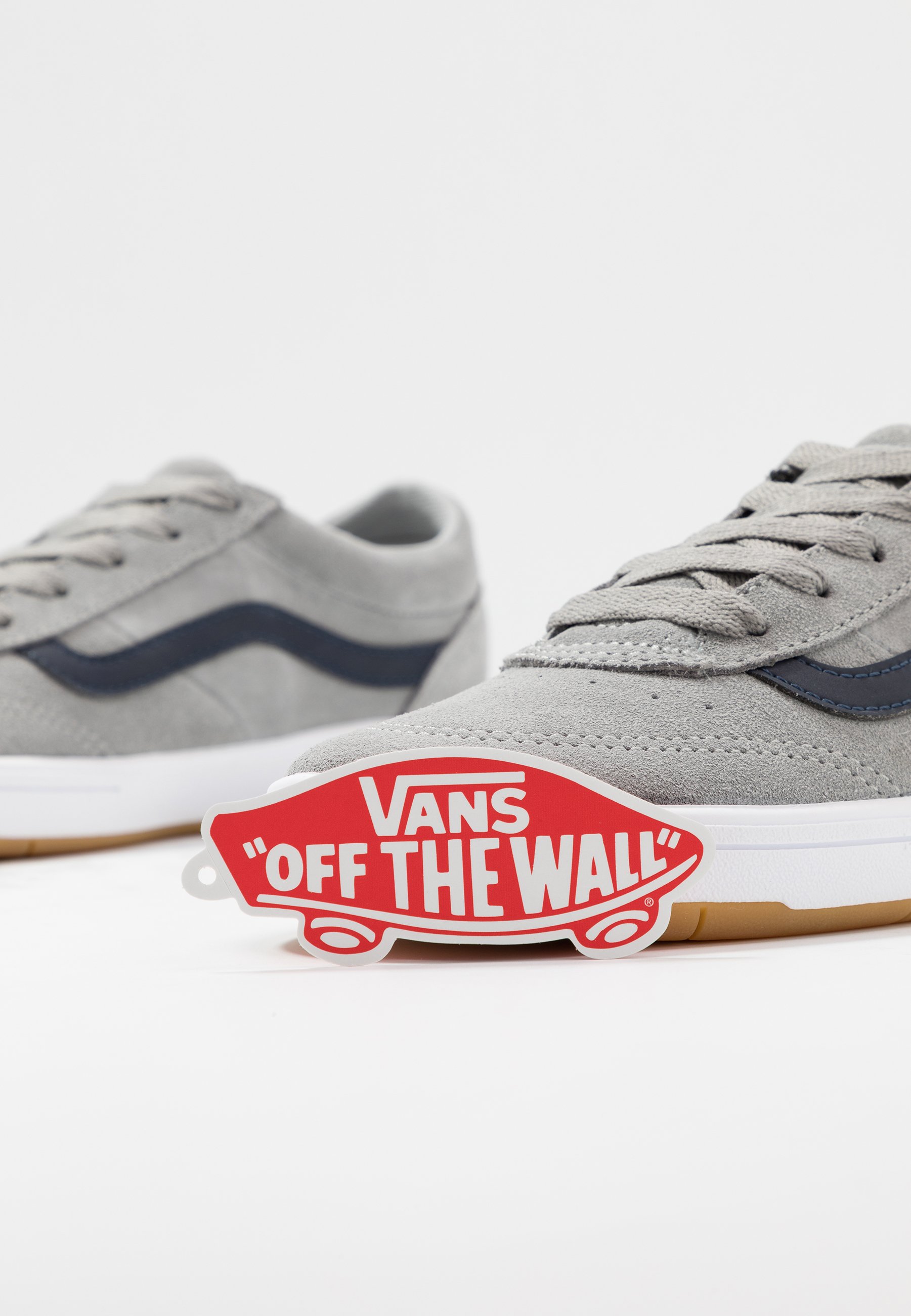 vans grey cruze trainers