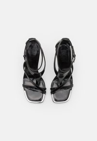 DKNY AUDREY ANKLE STRAP - Páskové sandály  - black