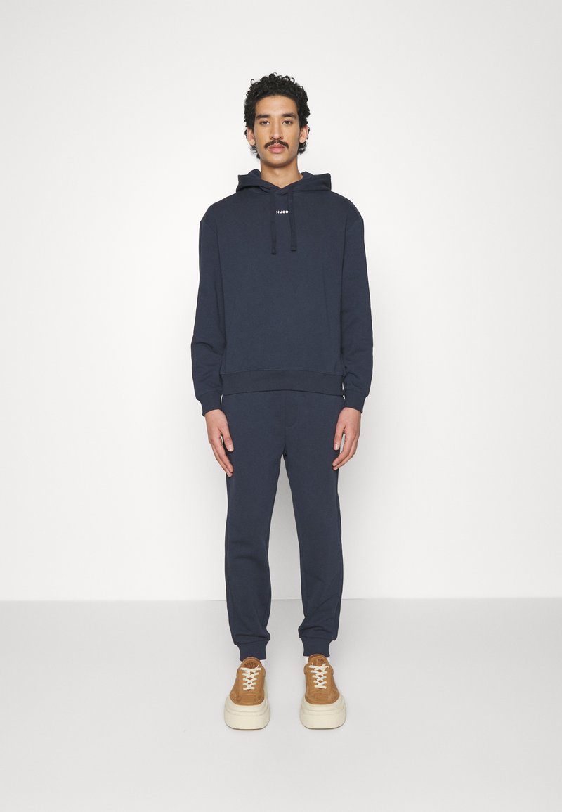HUGO TRACKSUIT DAPODAYOTE - Melegítő - dark blue