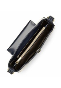 Sac à main en cuir marine avec une finition lisse, doté de quincaillerie dorée, d'une poche intérieure zippée et d'un compartiment spacieux pour l'organisation.