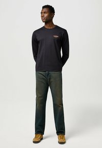 Wrangler LONG SLEEVE LS_AMERICANA - REGULAR FIT - Maglione - black