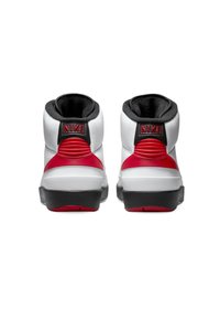 Nike högskärmade sneakers i vitt och rött. Har texturerade material, vadderad krage, framträdande logotyp och kontrasterande svart sula.