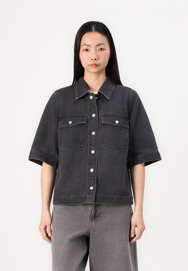 ONLBELLE SHIRT - Button-down blouse