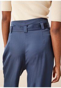s.Oliver BLACK LABEL Pantalon classique - dark blue