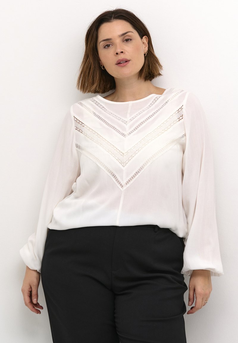 Kaffe Curve Blouse - chalk