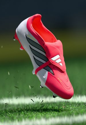 PREDATOR LEAGUE FOLD OVER TONGUE SOFT GROUND - Puha talajra készült futballcipő - lucid red/core black/footwear white