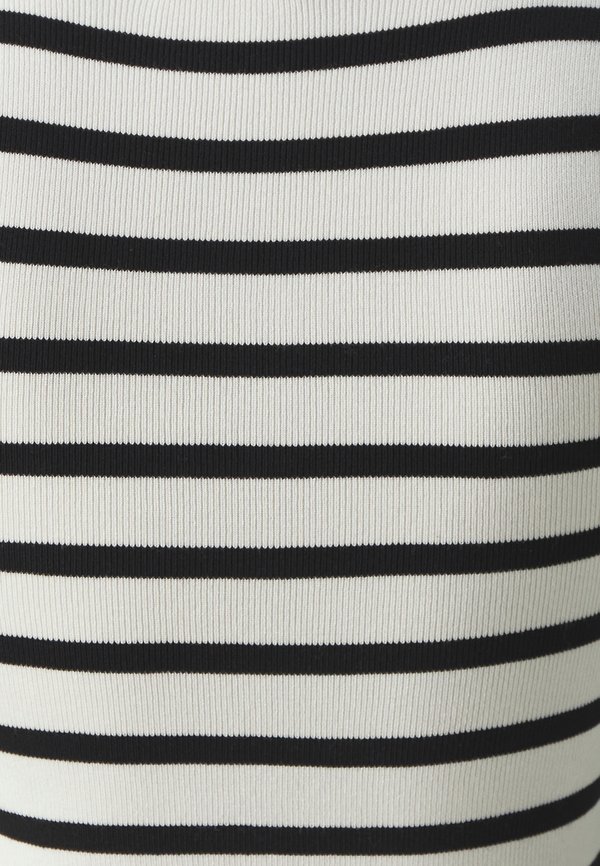 CIRKELINE CROP NOOS - Basic T-shirt3