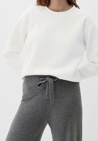 s.Oliver Felpa - off-white