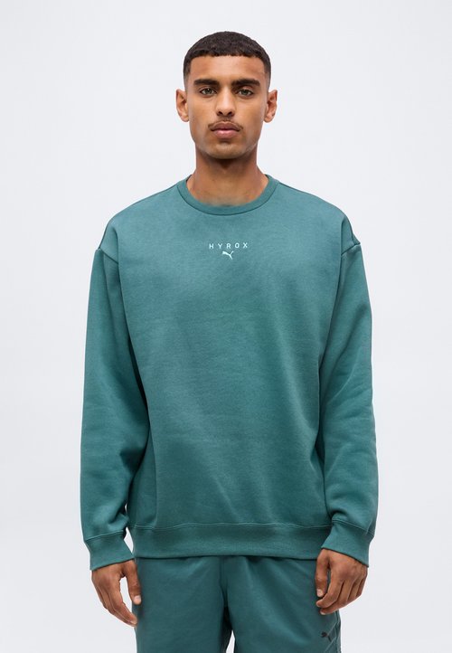 PUMA X HYROX HEAVYWEIGHT CREWNECK - Sweatshirt - herb garden — photo 3