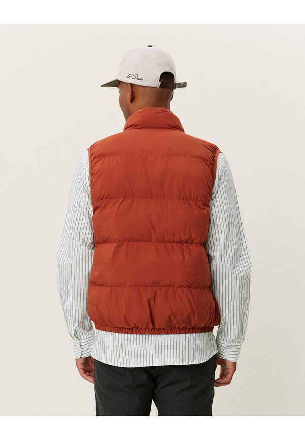 NEWPORT PADDED - Waistcoat - cognac4