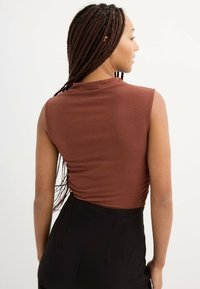 INSIDE Top - marron