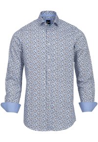 Camicia a motif floreale in tessuto azzurro chiaro, con piccoli fiori marroni e blu scuro. Maniche lunghe con polsini azzurri chiari e colletto classico.
