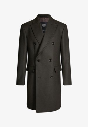 Cappotto doppiopetto in lana verde scuro, caratterizzato da un colletto con risvolto, tasche con patta e sei bottoni neri a contrasto sul davanti.