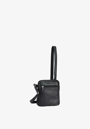Sac bandoulière en cuir noir avec poche avant zippée et sangle réglable, compact et de forme rectangulaire.