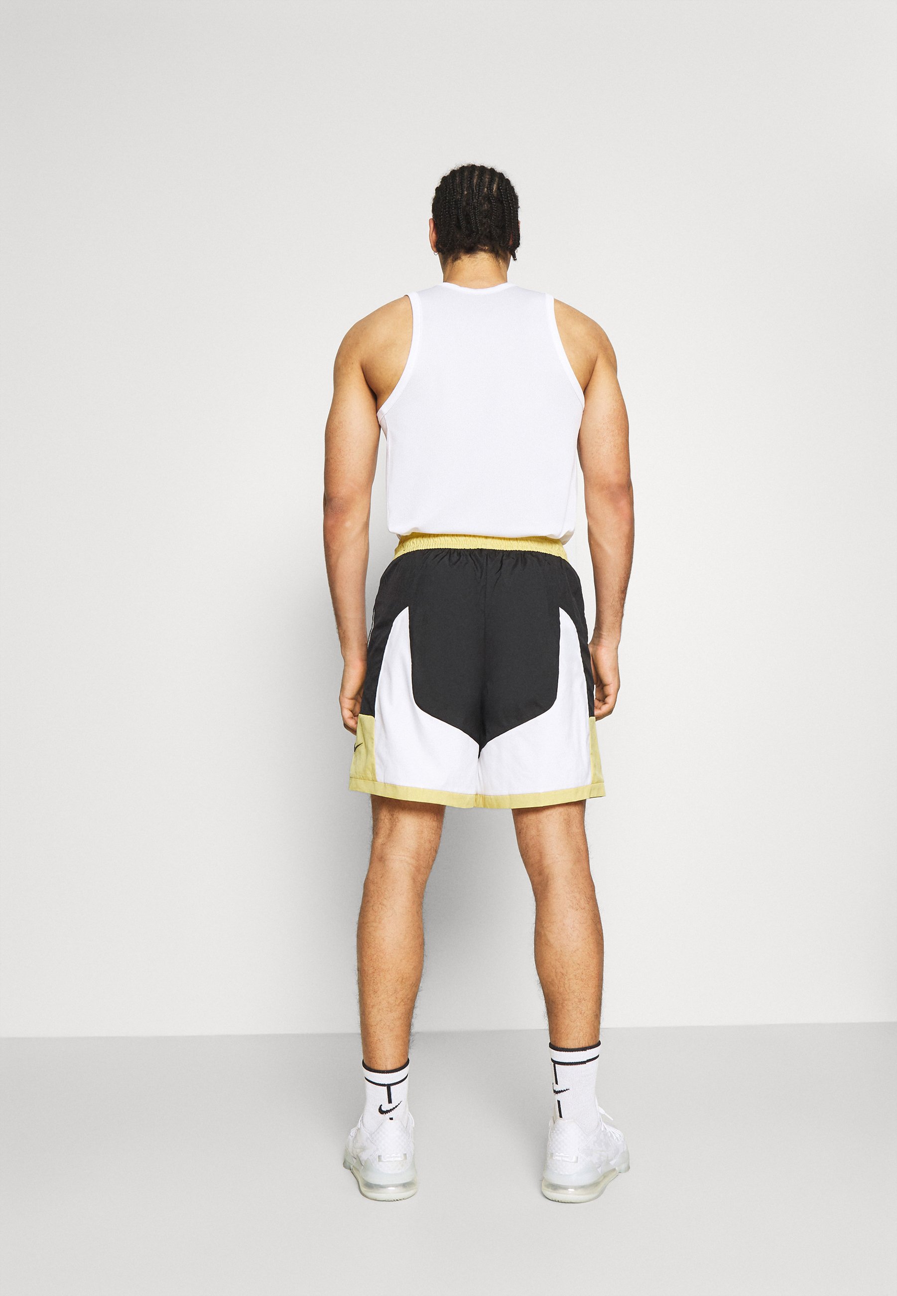 Nike Performance THROWBACK SHORT 