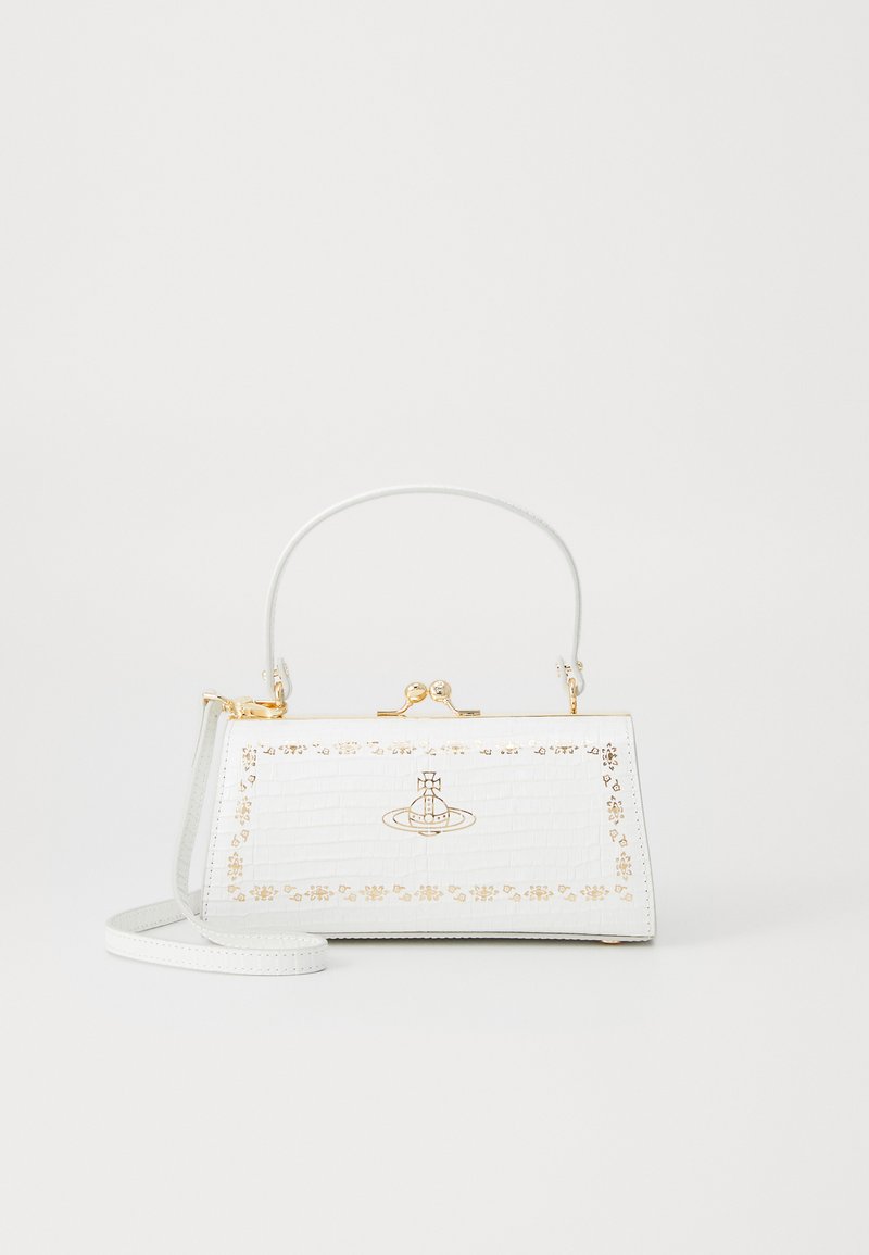 Balto odinė rankinė su tekstūruotu krokodilo raštu, aukso akcentais, viršutine rankena ir nuimama petneša. Dekoratyvūs gėlių kraštai.