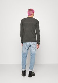 Only & Sons ONSBLADE CREW NECK - Camisola - peat